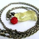 Amber Necklace Antiqued Bra..