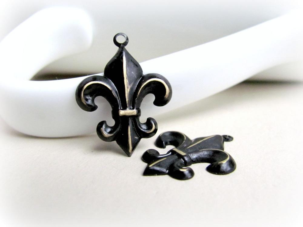 Black Fleur De Lis Charms